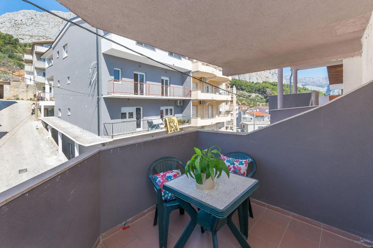 Apartments Ana Omiš Εξωτερικό φωτογραφία