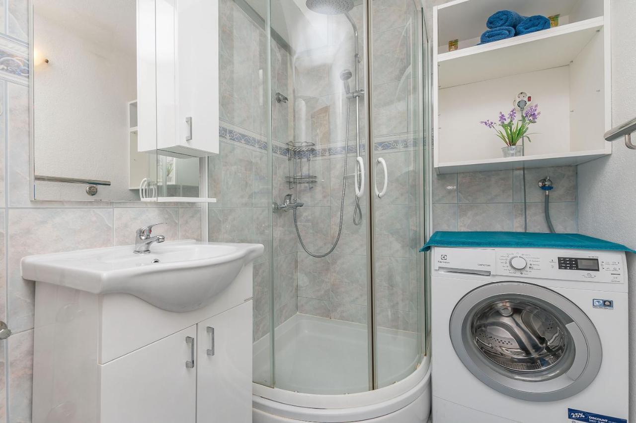 Apartments Ana Omiš Εξωτερικό φωτογραφία