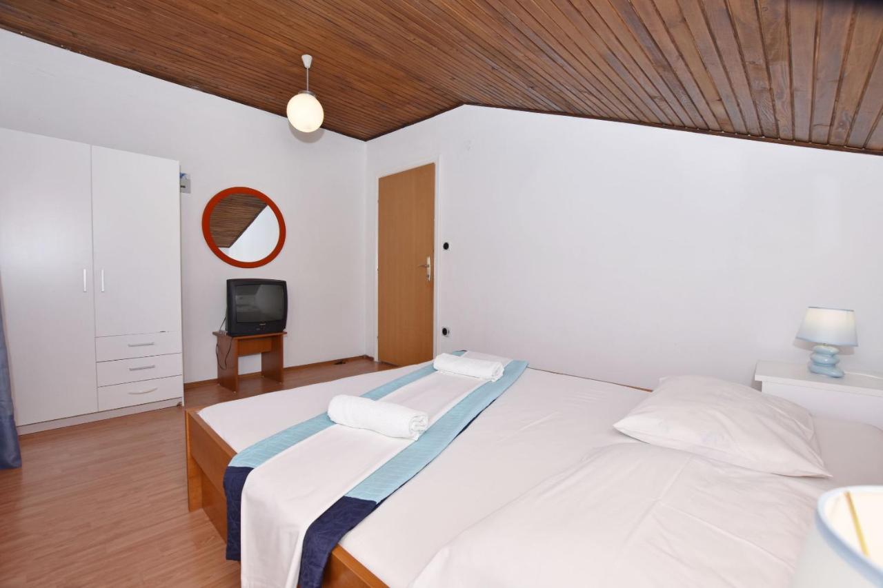 Apartments Ana Omiš Εξωτερικό φωτογραφία