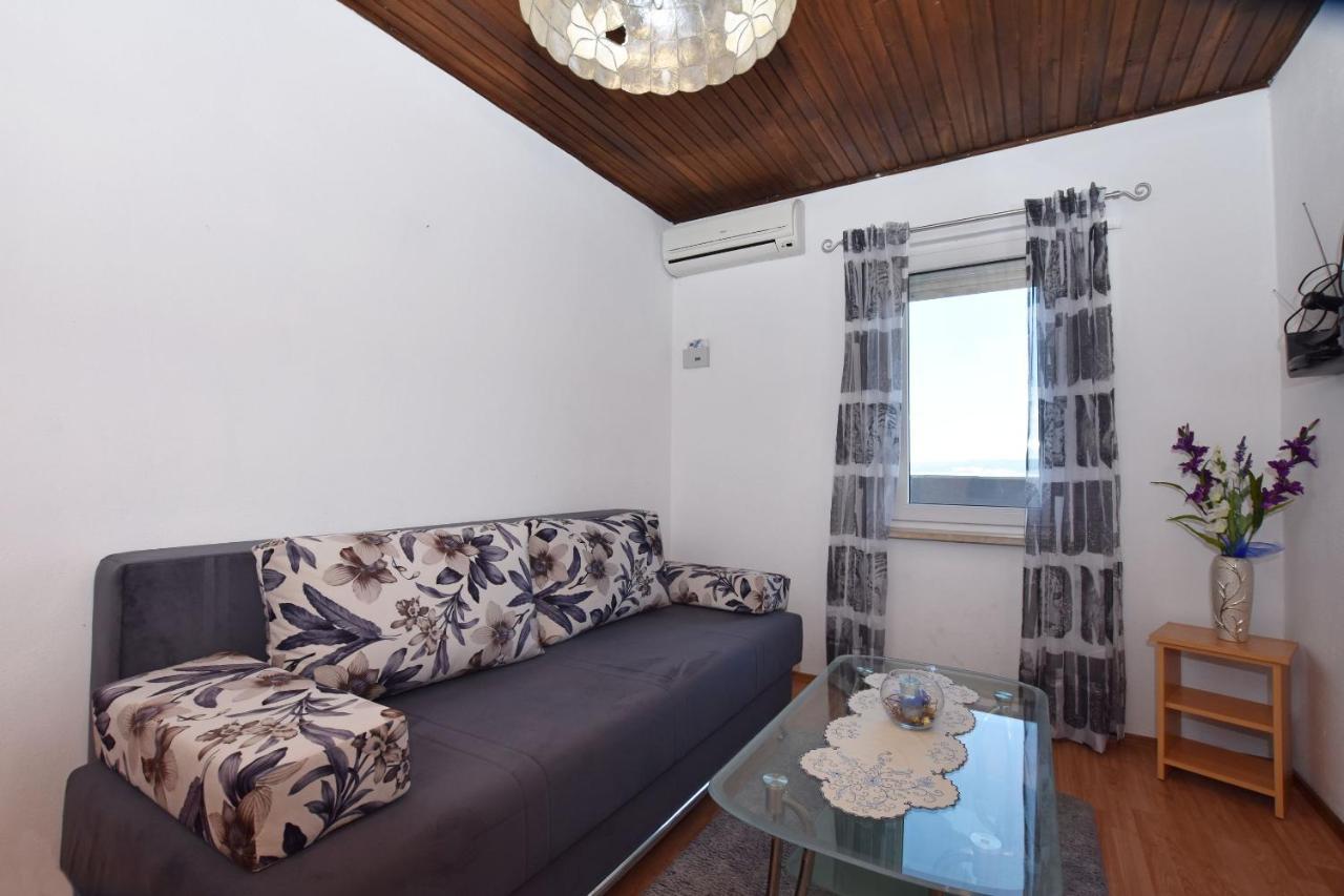 Apartments Ana Omiš Εξωτερικό φωτογραφία